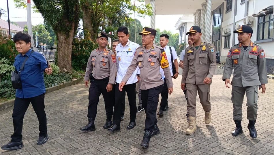 PENGAMANAN UNJUKRASA ALIANSI PETANI CIBALIUNG 